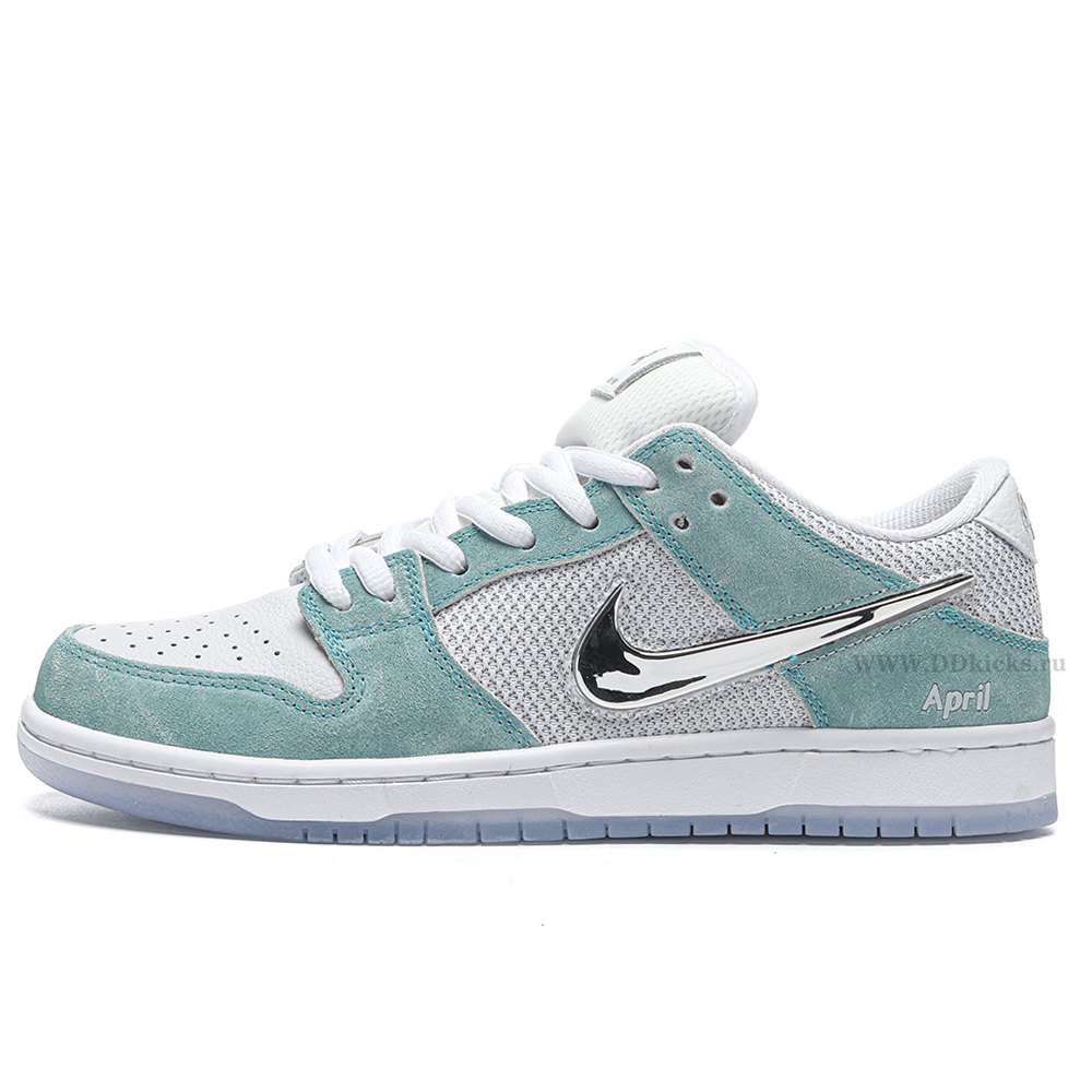 DD Nike SB Dunk Low April Skateboards
