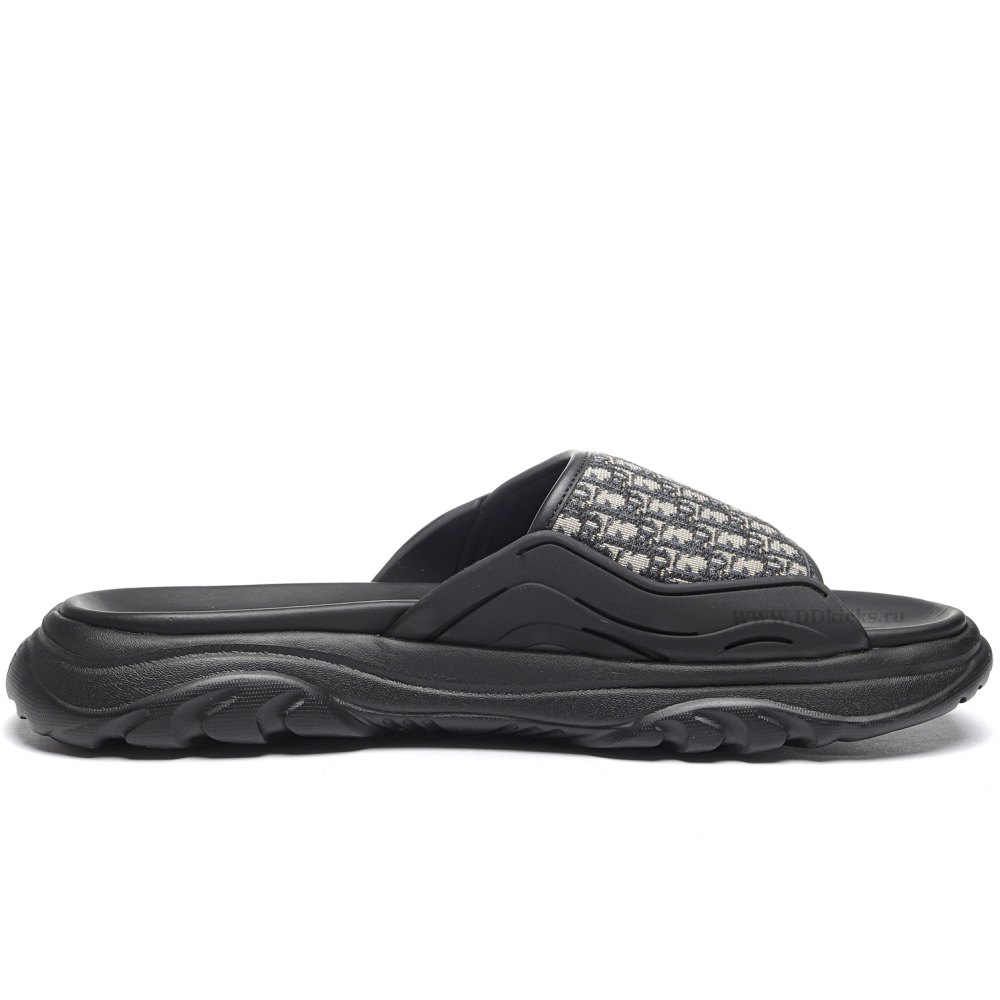 DD D10R H-Town Oblique Black Sandal